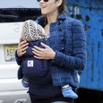 Il y a quelques semaines, j’avais commencé à écrire un (excellent, bien sûr) article qui s’intitulait &laquo;&nbsp;Comment je n’ai pas porté ma fille&nbsp;&raquo;. Car à la naissance de Ma Chouette,...