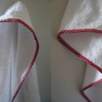 Pour ce 1er rendez-vous du Défi Home Made 2012, j’avais prévu de vous montrer un petit bloomer en velours noir. Mais le résultat était vraiment décevant…  Je me suis donc...