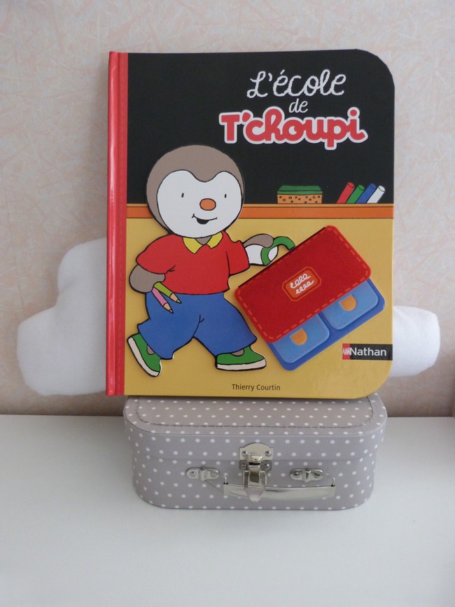 lecole de tchoupi chut les enfants lisent